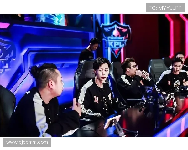 《全球电竞赛事火爆开启 新晋战队崭露头角 引爆赛场激情与热血》