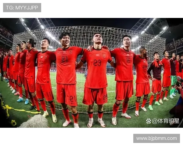 中国足球迎来新篇章 国足主帅宣布全新阵容计划备战2026世界杯