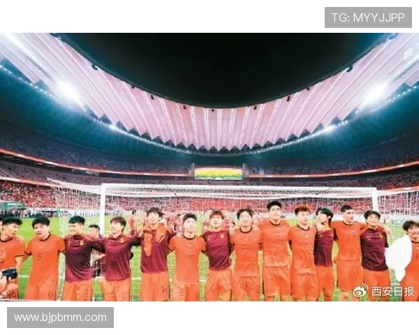 国足逆转取胜亚洲劲旅全场鏖战展现顽强意志迎来世界杯预选赛关键突破