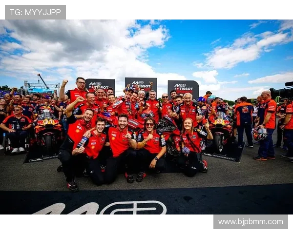 MotoGP赛季冲刺阶段到来 各车队争夺积分榜领先位置