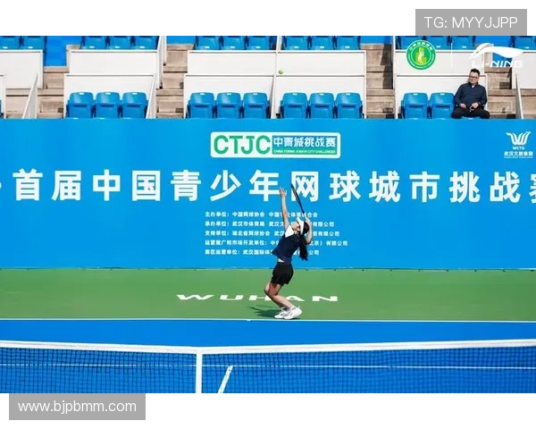 全球网球巡回赛迎来新星 崛起势头惊人 各大赛事争夺激烈 全球网球巡回赛迎来新星 崛起势头惊人 各大赛事争夺激烈