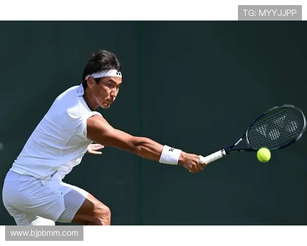 网球大满贯赛季精彩回顾 新星崛起与老将争锋不断