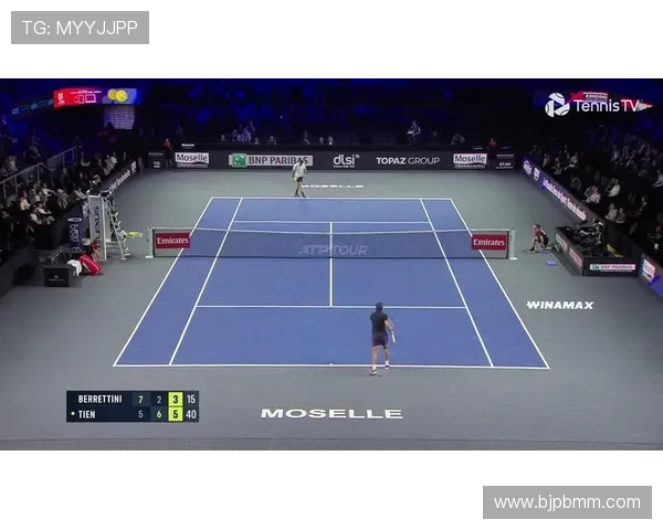 网球赛场激战正酣 新星崛起与老将争锋 激烈对决吸引全球目光