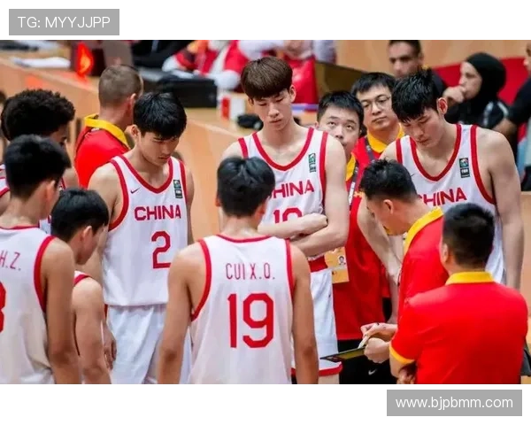 中国男篮迎战菲律宾,全力争夺世界杯八强席位,焦点之战备受期待 中国男篮迎战菲律宾,全力争夺世界杯八强席位,焦点之战备受期待