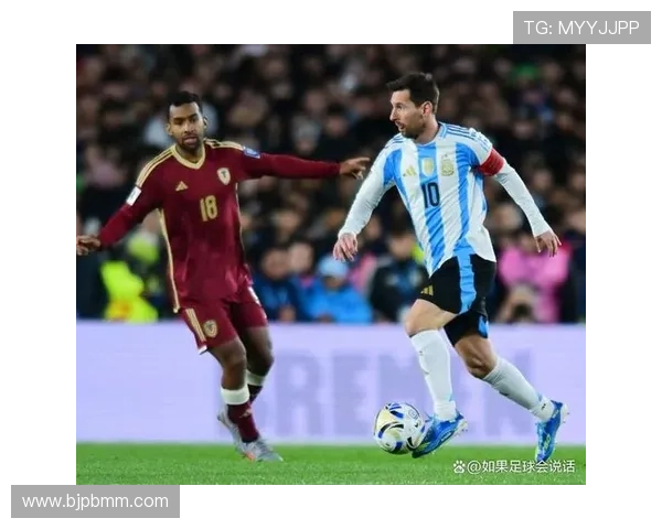 梅西加盟迈阿密国际后首次亮相 全场观众热情欢呼见证历史时刻