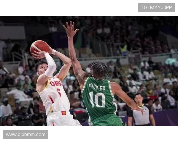 中国男篮力克澳大利亚夺世界杯预选赛首胜 球员表现令人振奋 中国男篮力克澳大利亚夺世界杯预选赛首胜 球员表现令人振奋