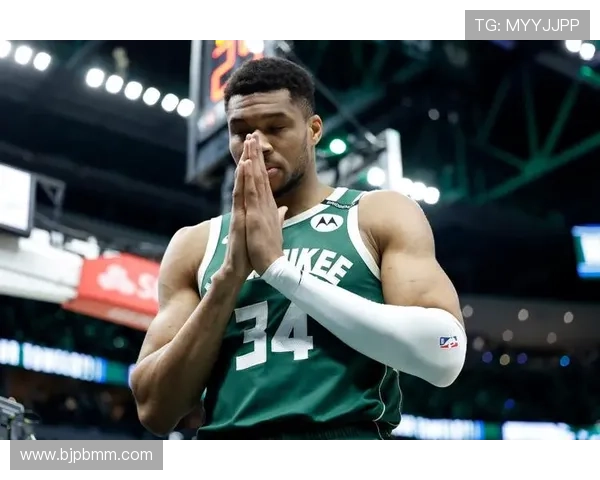 NBA雄鹿新赛季崛起之路字母哥领衔冲击总冠军荣耀球队体系全面升级