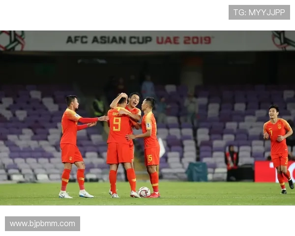 中国足球新星崭露头角 亚洲杯表现亮眼助力国家队晋级八强