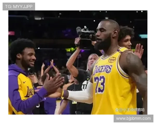 詹姆斯刷新历史纪录带领湖人战胜勇士，季后赛前景看好